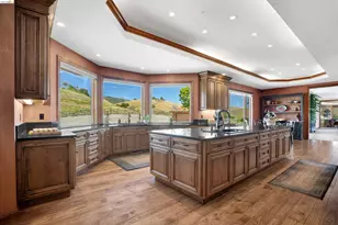 5885 Bruce Dr, Danville, CA 94506 - Photo 4