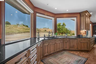 5885 Bruce Dr, Danville, CA 94506 - Photo 18