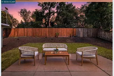 1003 Santa Cruz Dr, Pleasant Hill, CA 94523 - Photo 30