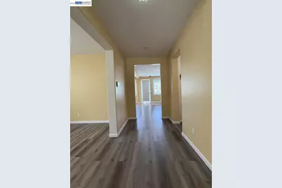 726 Escuela Dr, Mountain House, CA 95391 - Photo 4