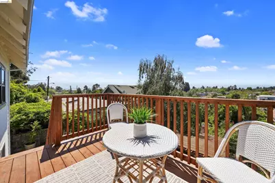 5765 Manila Ave, Oakland, CA 94618 - Photo 36