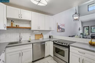 700 Suntree Ln #711, Pleasant Hill, CA 94523 - Photo 10