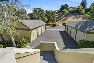 700 Suntree Ln #711, Pleasant Hill, CA 94523 - Photo 4