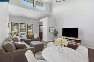 700 Suntree Ln, Pleasant Hill, CA 94523 - Photo 1