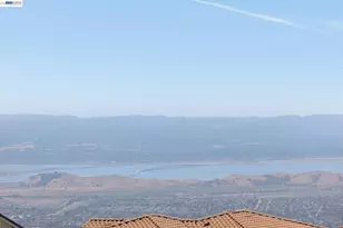 5 Stirling Wy, Hayward, CA 94542 - Photo 2