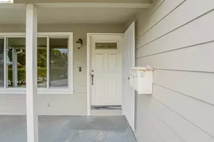 2465 Mountain View Dr, Concord, CA 94520 - Photo 4