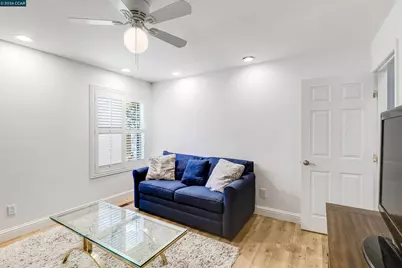 430 Oakwood Cir, Fairfield, CA 94534 - Photo 28