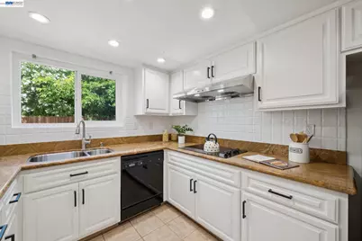 1017 Bermuda Drive, Concord, CA 94518 - Photo 14