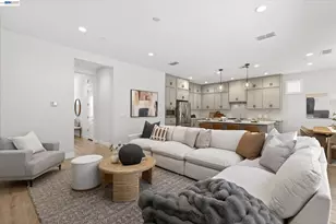 4047 St Helena Way, Dublin, CA 94568 - Photo 8