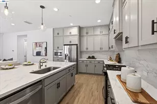 4047 St Helena Way, Dublin, CA 94568 - Photo 14