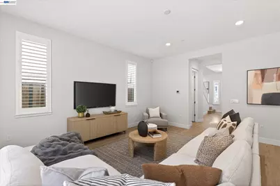 4047 St Helena Way, Dublin, CA 94568 - Photo 10