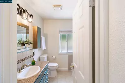 3131 Cowell Rd, Concord, CA 94518 - Photo 24
