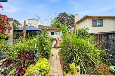 613 Chardonnay Dr, Fremont, CA 94539 - Photo 32