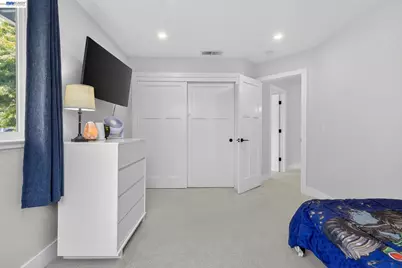 9111 Piccadilly Circle, Windsor, CA 95492 - Photo 20