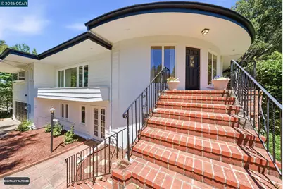 5828 Moraga Ave, Oakland, CA 94611 - Photo 6