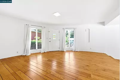 5828 Moraga Ave, Oakland, CA 94611 - Photo 8