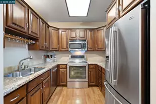 443 College Ave, Palo Alto, CA 94306 - Photo 16