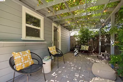 2420 Carmel St, Oakland, CA 94602 - Photo 52
