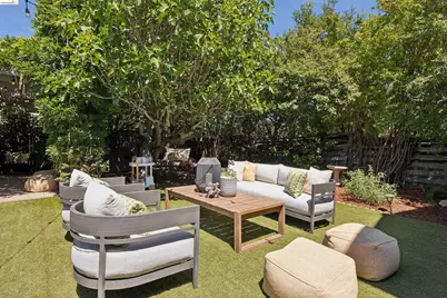 2420 Carmel St, Oakland, CA 94602 - Photo 46