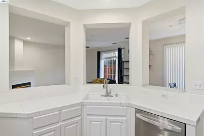 10856 Glengarry Lane, Dublin, CA 94568 - Photo 10
