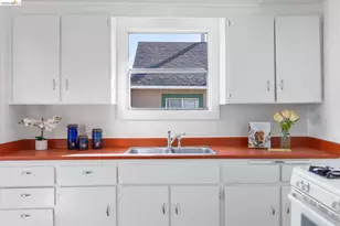 1328 89th Ave, Oakland, CA 94621 - Photo 16