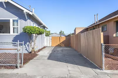 1328 89th Ave, Oakland, CA 94621 - Photo 2