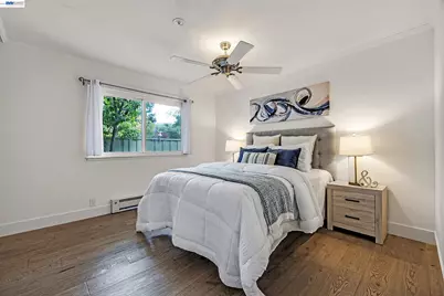 1070 Mercedes Ave #16, Los Altos, CA 94022 - Photo 20