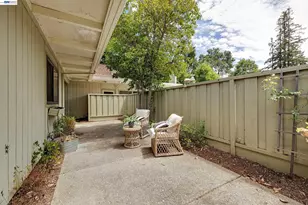 1070 Mercedes Ave, Los Altos, CA 94022 - Photo 28