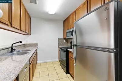 128 Peppermill Ln, Pittsburg, CA 94565 - Photo 8
