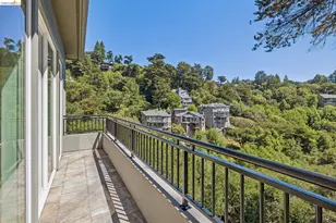 6153 Girvin Dr, Oakland, CA 94611 - Photo 28