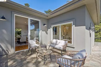 6153 Girvin Dr, Oakland, CA 94611 - Photo 24