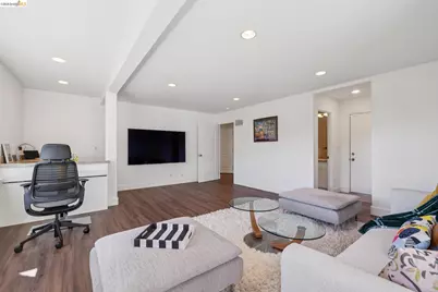 6153 Girvin Dr, Oakland, CA 94611 - Photo 36