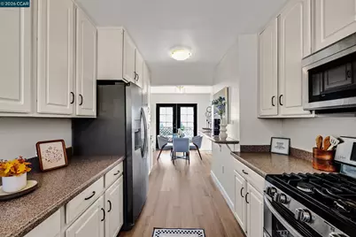 16057 Gramercy Dr, Castro Valley, CA 94578 - Photo 12