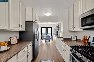 16057 Gramercy Dr, Castro Valley, CA 94578 - Photo 12