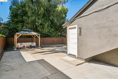 3223 Courtland Ave, Oakland, CA 94619 - Photo 42