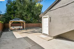 3223 Courtland Ave, Oakland, CA 94619 - Photo 42