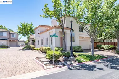6849 Tiffany Cmn, Livermore, CA 94551 - Photo 2