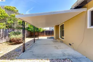 1017 Island Dr, Alameda, CA 94502 - Photo 16