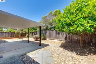 1017 Island Dr, Alameda, CA 94502 - Photo 18