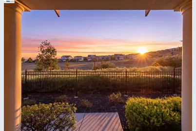 4456 Sunset View Dr, Dublin, CA 94568 - Photo 2