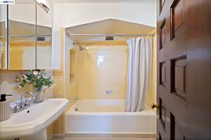5725 Chelton Dr, Oakland, CA 94611 - Photo 28