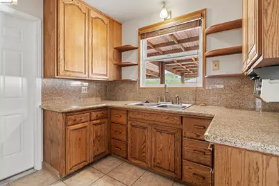 249 Madison Avenue, Bay Point, CA 94565 - Photo 8
