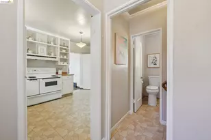 98 Fairlawn Dr, Berkeley, CA 94708 - Photo 32