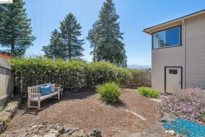 98 Fairlawn Dr, Berkeley, CA 94708 - Photo 68