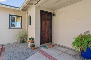 98 Fairlawn Dr, Berkeley, CA 94708 - Photo 10