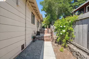 98 Fairlawn Dr, Berkeley, CA 94708 - Photo 74