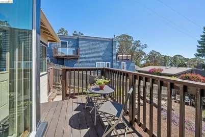 98 Fairlawn Dr, Berkeley, CA 94708 - Photo 34