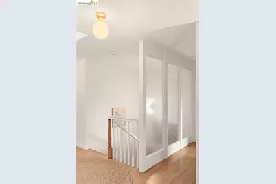38 Drake Ln, Oakland, CA 94611 - Photo 24