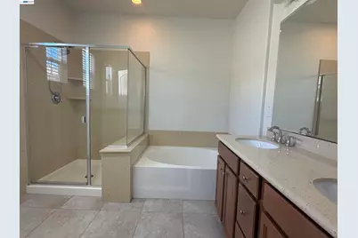 277 Saint Francis Ave, Mountain House, CA 95391 - Photo 18
