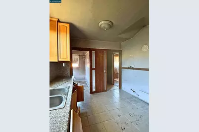 1447 53rd Ave, Oakland, CA 94601 - Photo 8
